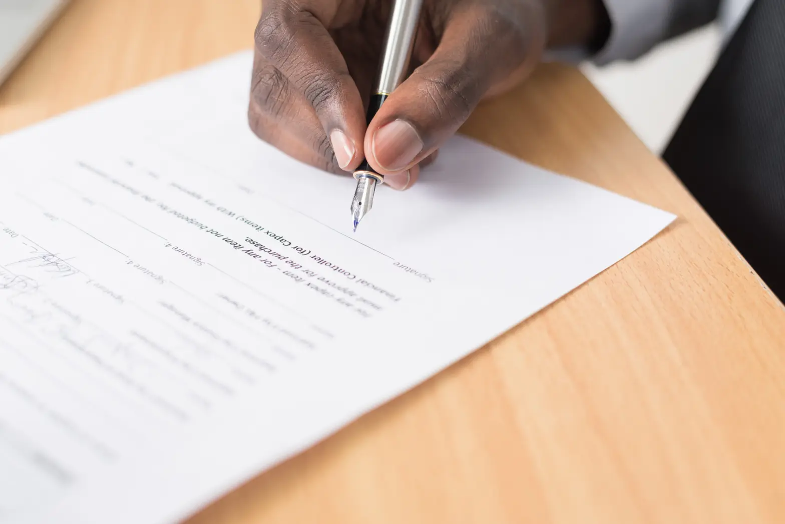 Comment rédiger une attestation de témoin (+ modèles)